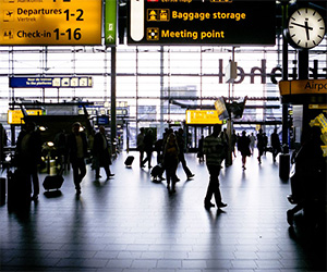 オランダの空港の利用者数は、パンデミック前の水準にはまだ戻らず。