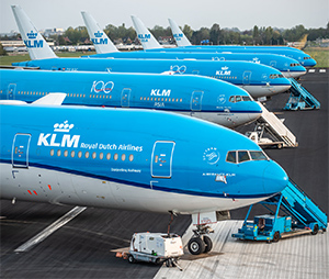 オランダでは寒冷な天気が今週中も続くと予報。スキポール空港ではフライトの混乱。